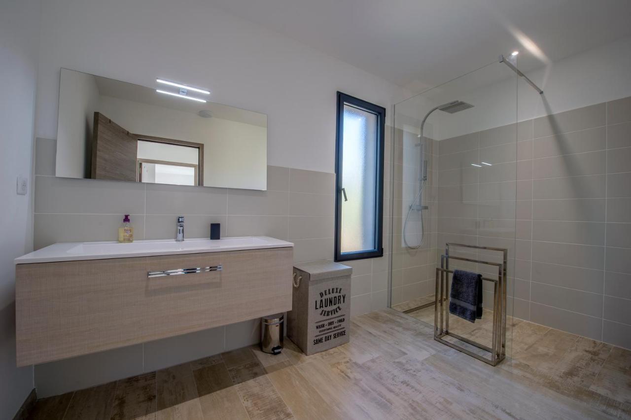 Villa Calme Luxueuse Et Proche Plage Saint-Cyprien Lecci Exterior photo